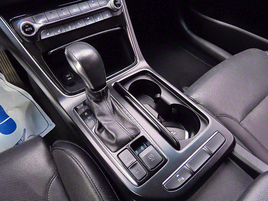 HYUNDAI Grandeur - Vista 10