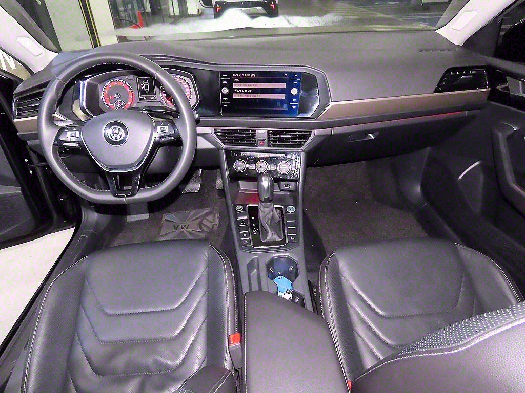 Volkswagen Jetta - Vista 10