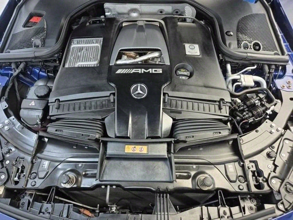 Mercedes Benz AMG GT - Vista 5