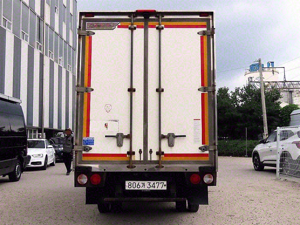 Small Truck Freezer Box(High Deck) - Vista 4
