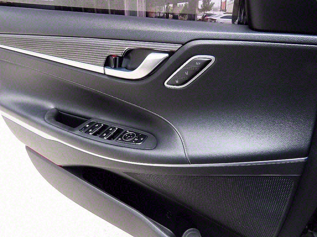 HYUNDAI Grandeur - Vista 11