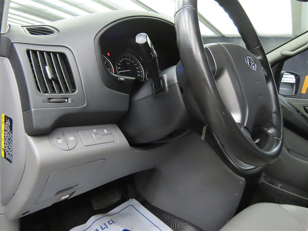 HYUNDAI Starex 2019 Gris - Importación desde Corea - HF Imports Iquique - Foto 13