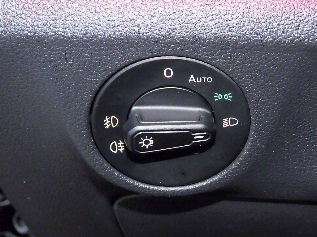 Volkswagen Jetta 2020 Negro - Importación desde Corea - HF Imports Iquique - Foto 13