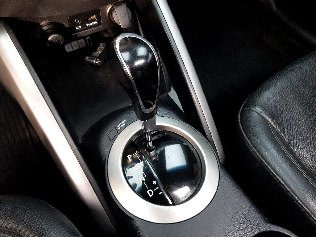 HYUNDAI Veloster 2014 Blanco - Importación desde Corea - HF Imports Iquique - Foto 14