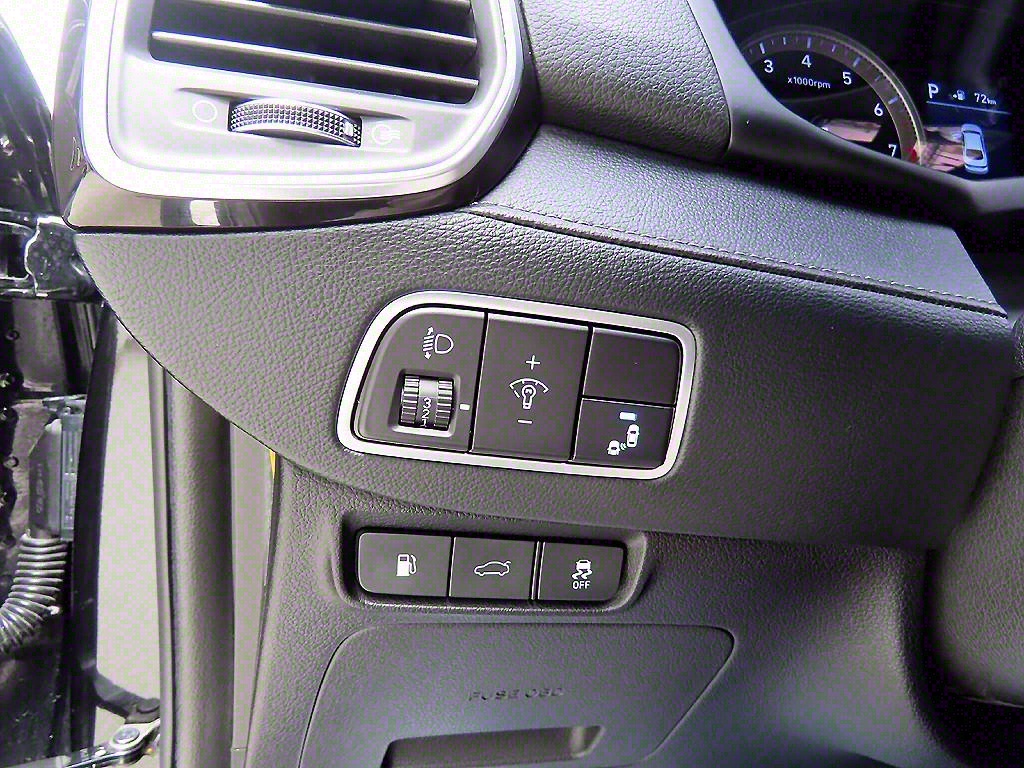 HYUNDAI Grandeur - Vista 12