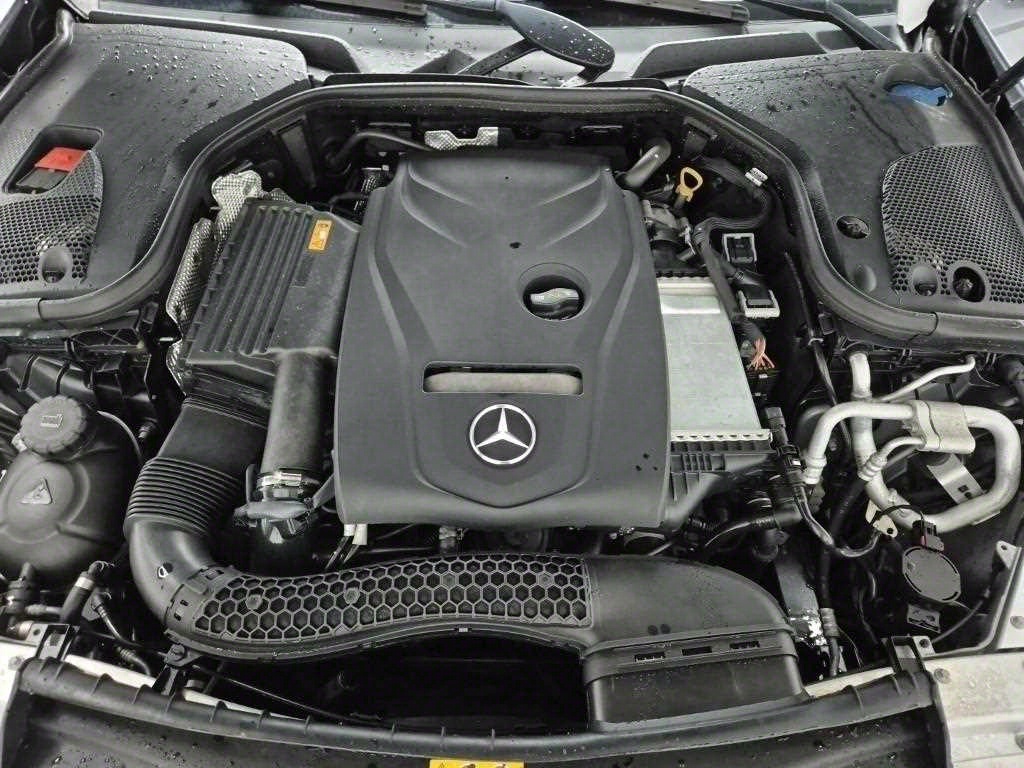 Mercedes Benz E class - Vista 5