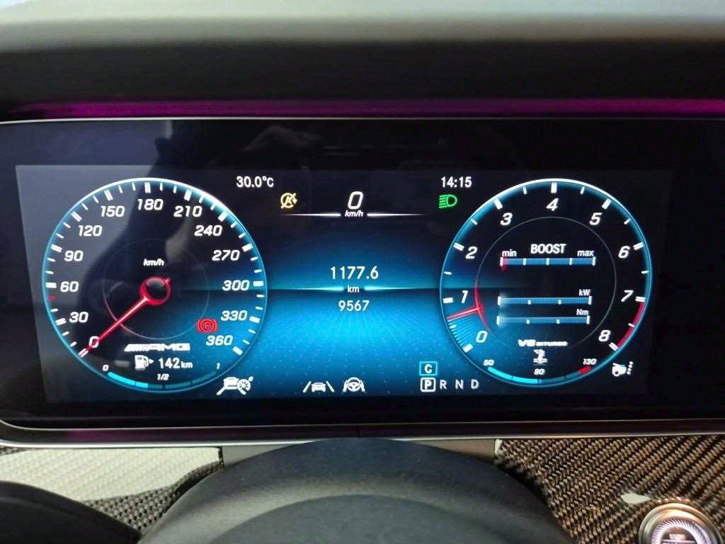 Mercedes Benz AMG GT - Vista 6