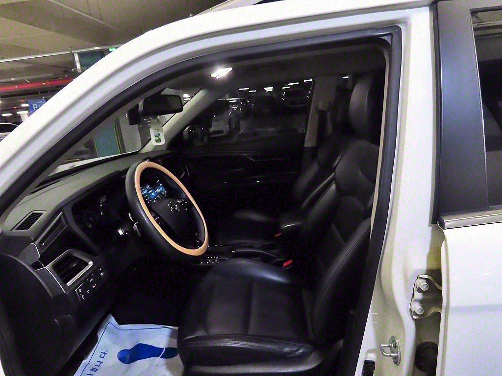 Ssangyong Korando - Vista 6