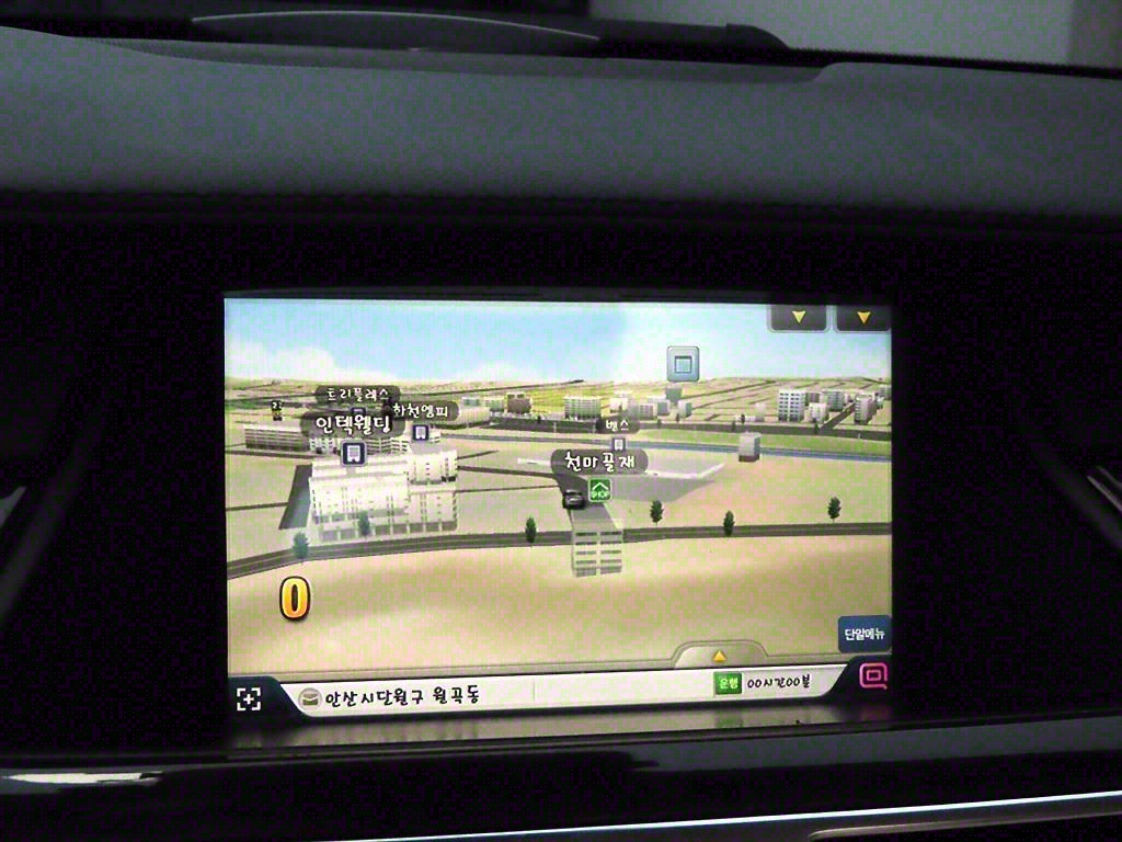 Mercedes Benz CLS Class - Vista 8