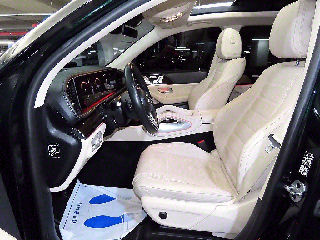 Mercedes Benz GLE Class - Vista 6