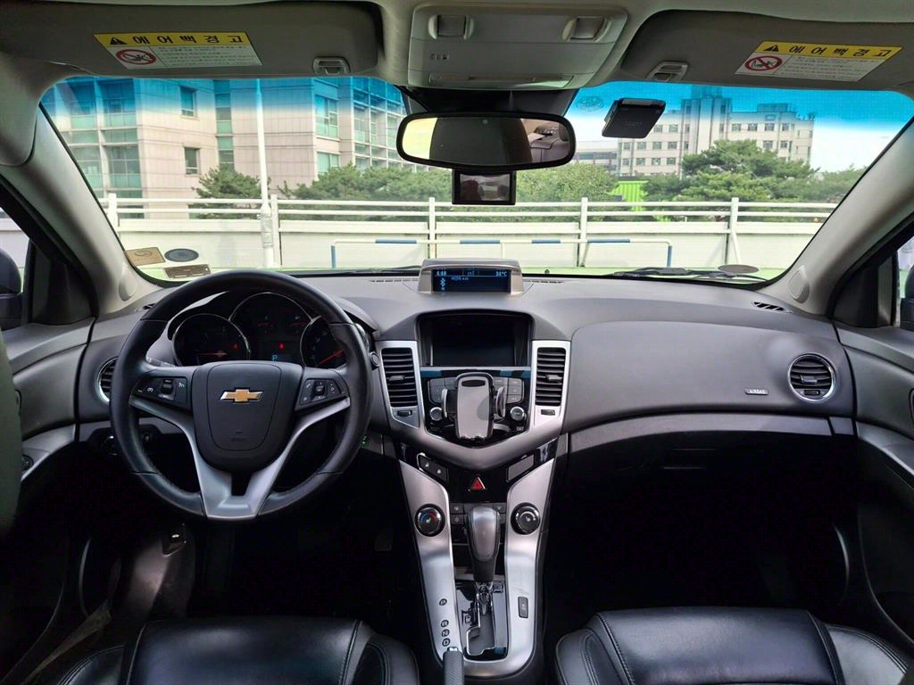 Chevrolet Cruise - Vista 4