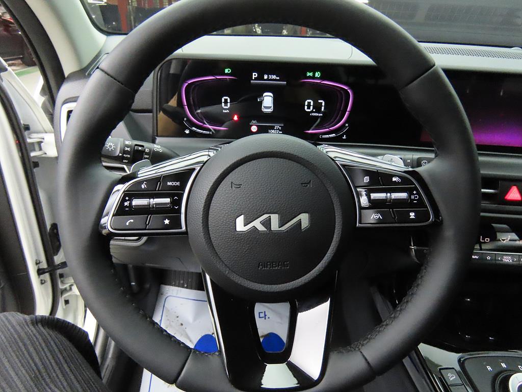 KIA Seltos - Vista 8