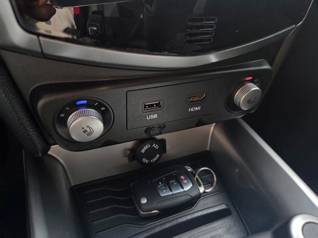 Ssangyong Tivoli - Vista 12