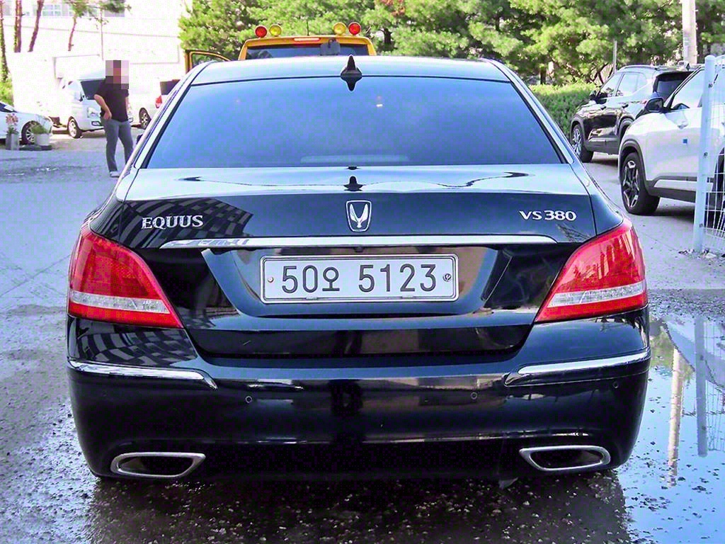 HYUNDAI Equus - Vista 4