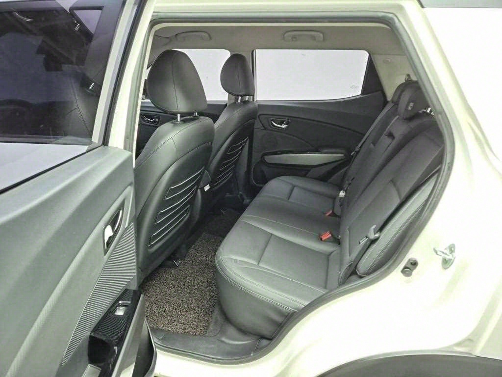 Ssangyong Tivoli - Vista 12