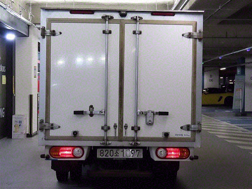 Small Truck Freezer Box(Low Deck) - Vista 5