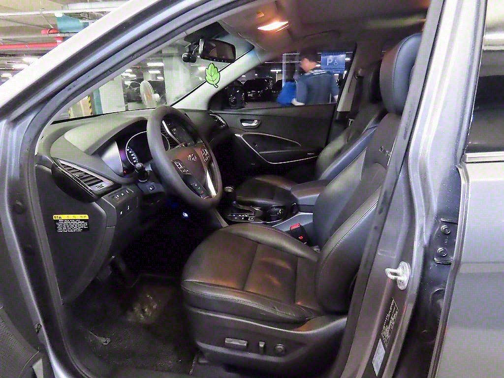 HYUNDAI Santa Fe - Vista 6