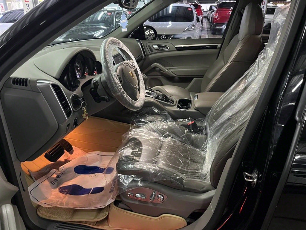 Porsche Cayenne - Vista 6