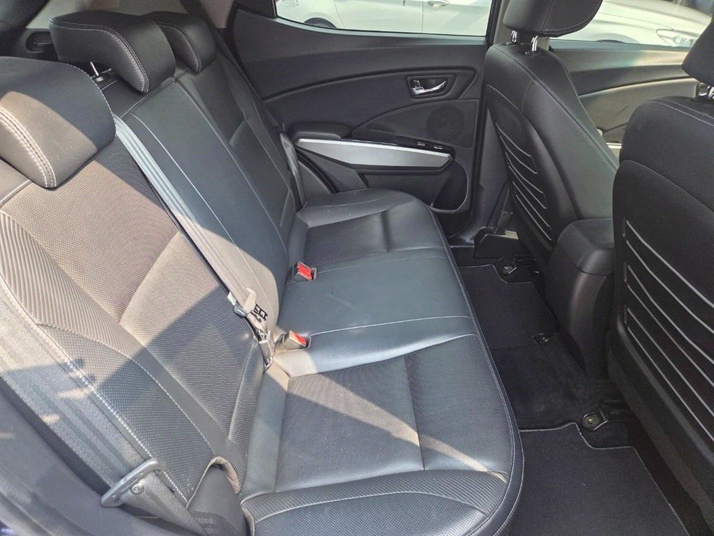 Ssangyong Tivoli 2015 Azul - Importación desde Corea - HF Imports Iquique - Foto 16