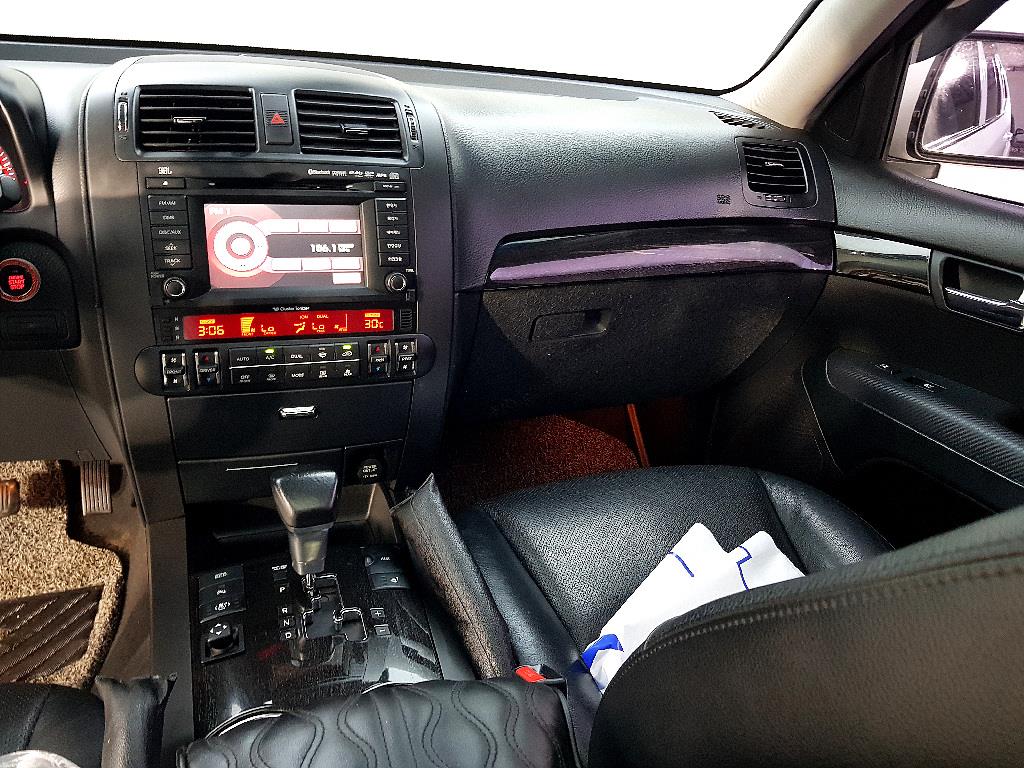 KIA Mohave - Vista 10