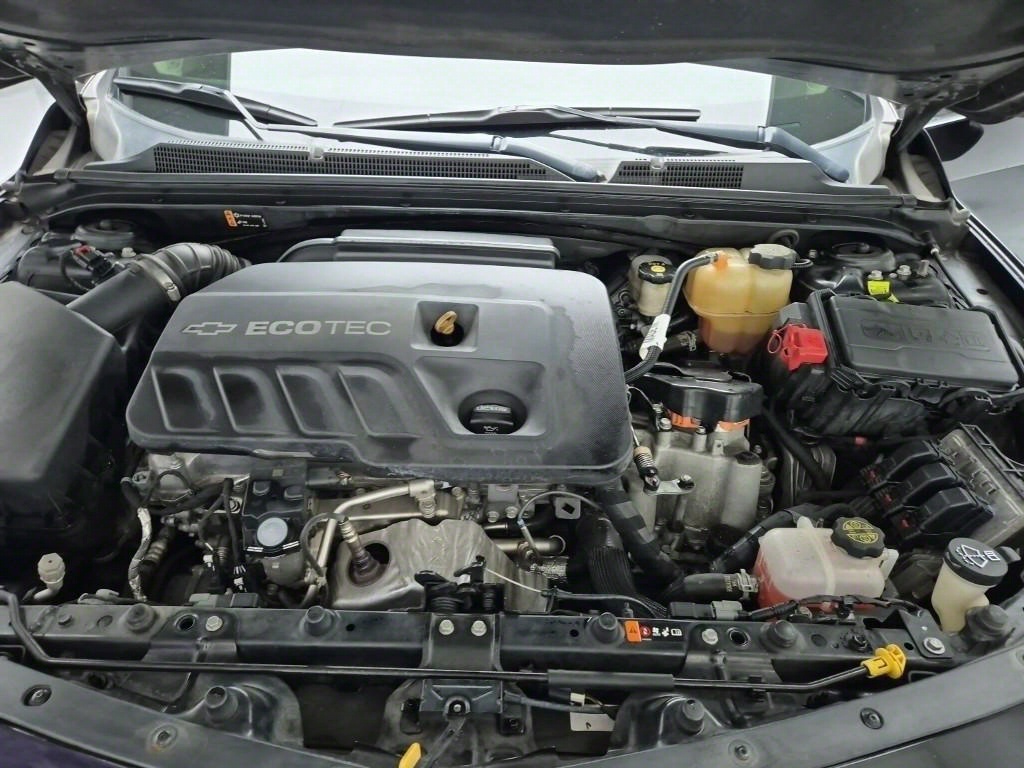 Chevrolet Malibu - Vista 5