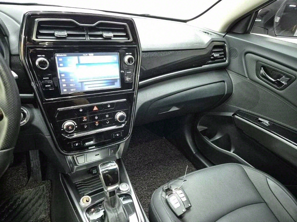 Ssangyong Tivoli - Vista 10