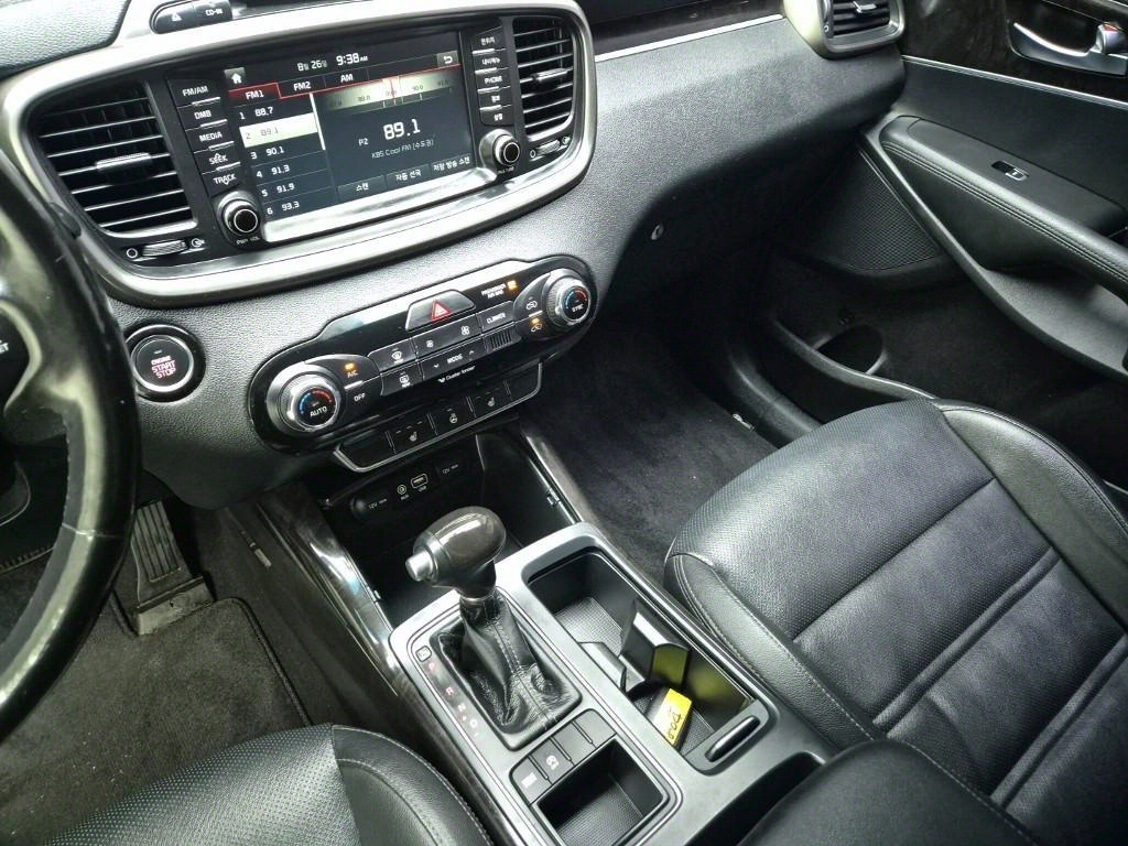 KIA Sorento - Vista 10
