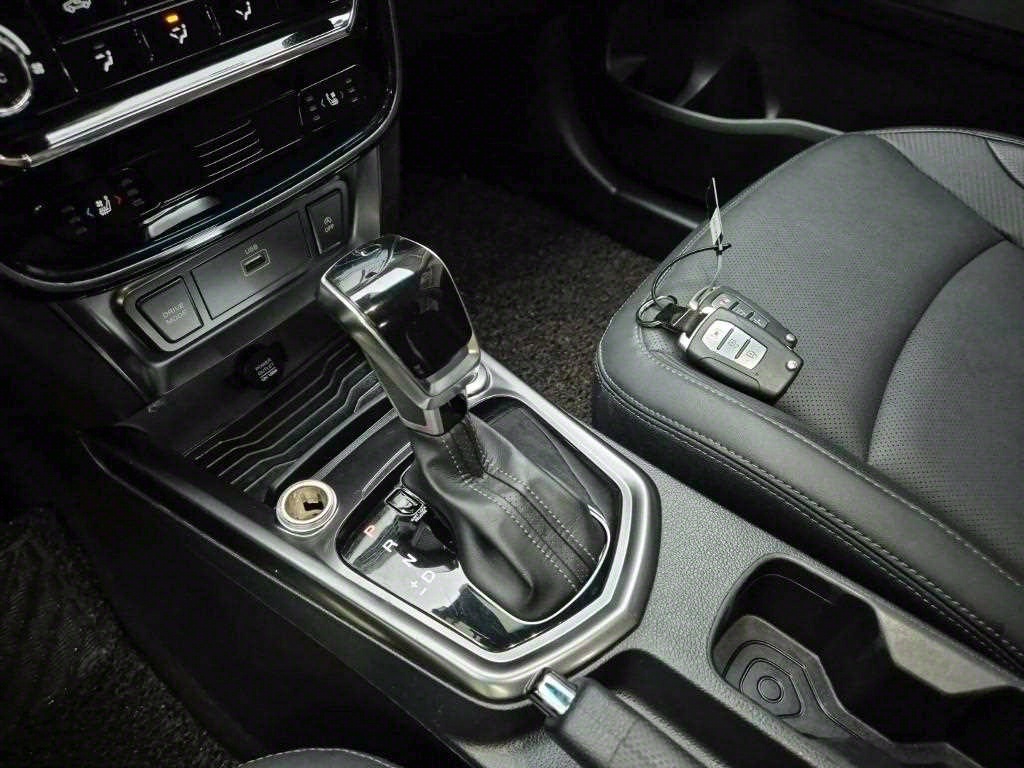 Ssangyong Tivoli - Vista 8