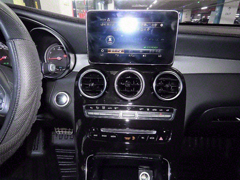 Mercedes Benz GLC Class - Vista 11