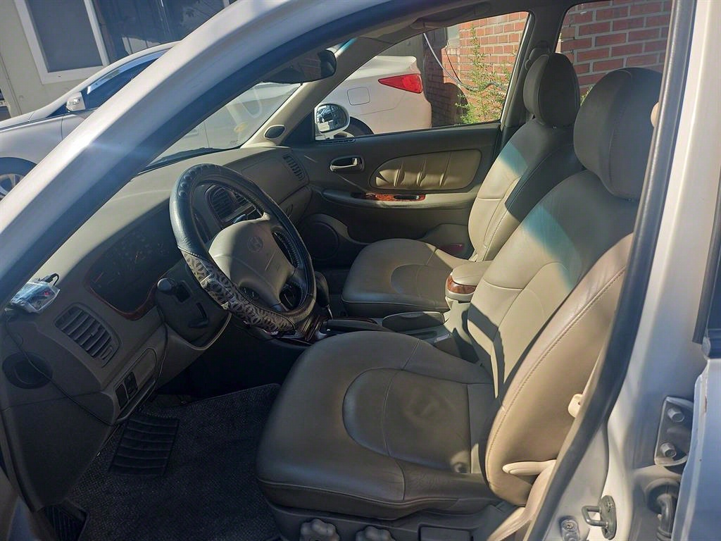 HYUNDAI Sonata - Vista 5