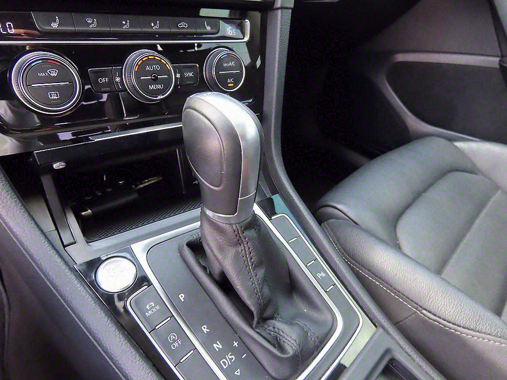 Volkswagen Golf - Vista 11