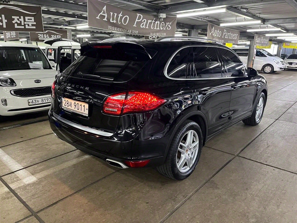 Porsche Cayenne - Vista 4