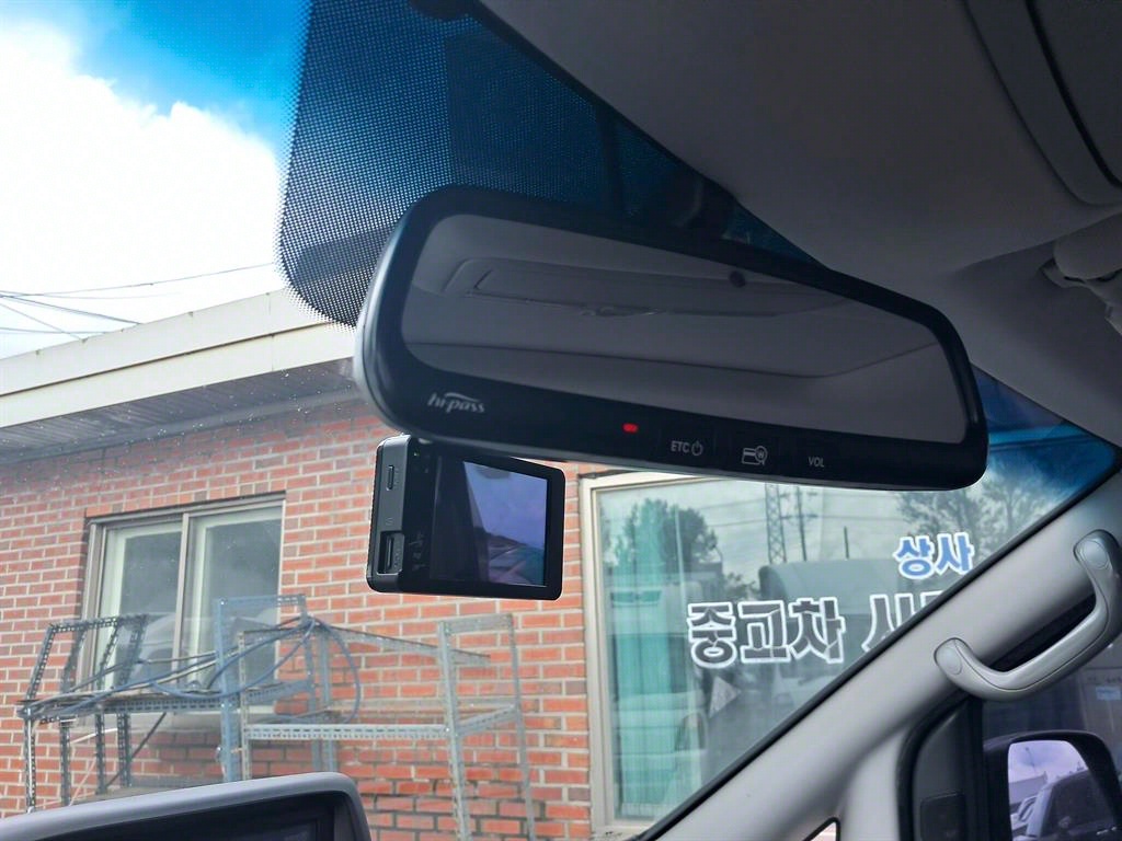 HYUNDAI Starex - Vista 7