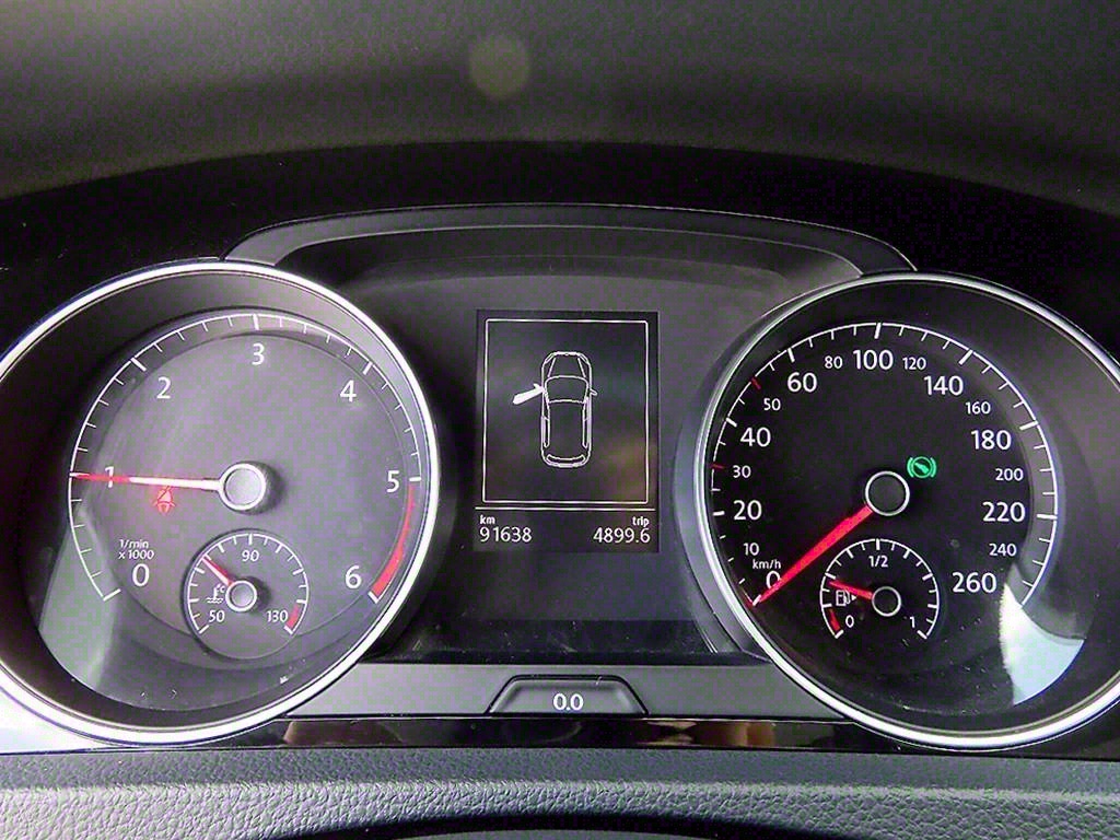 Volkswagen Golf - Vista 8