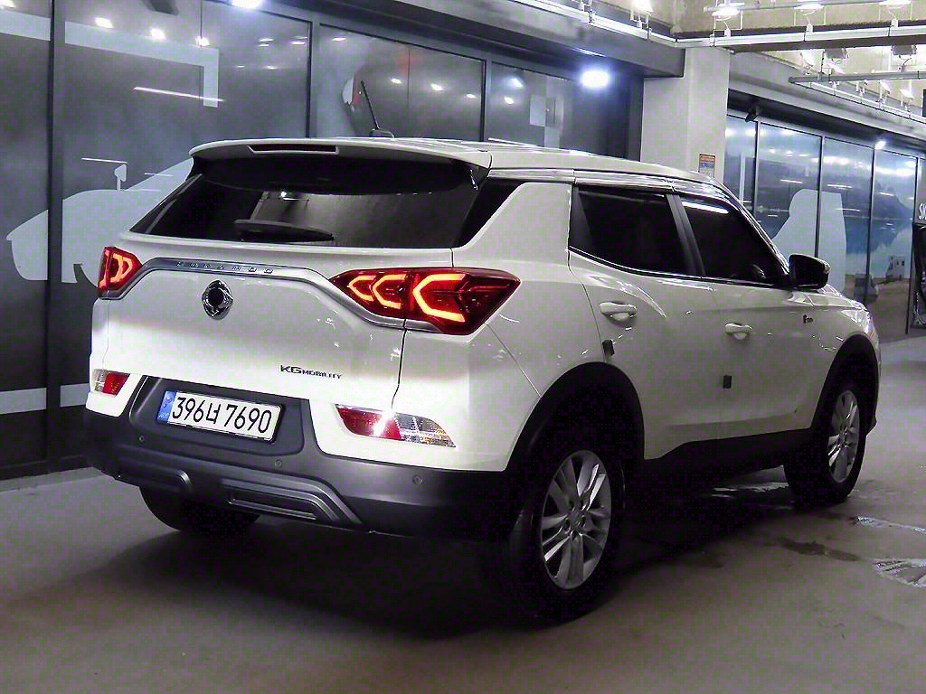 Ssangyong Korando - Vista 4