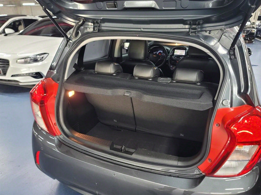 Chevrolet Spark - Vista 5