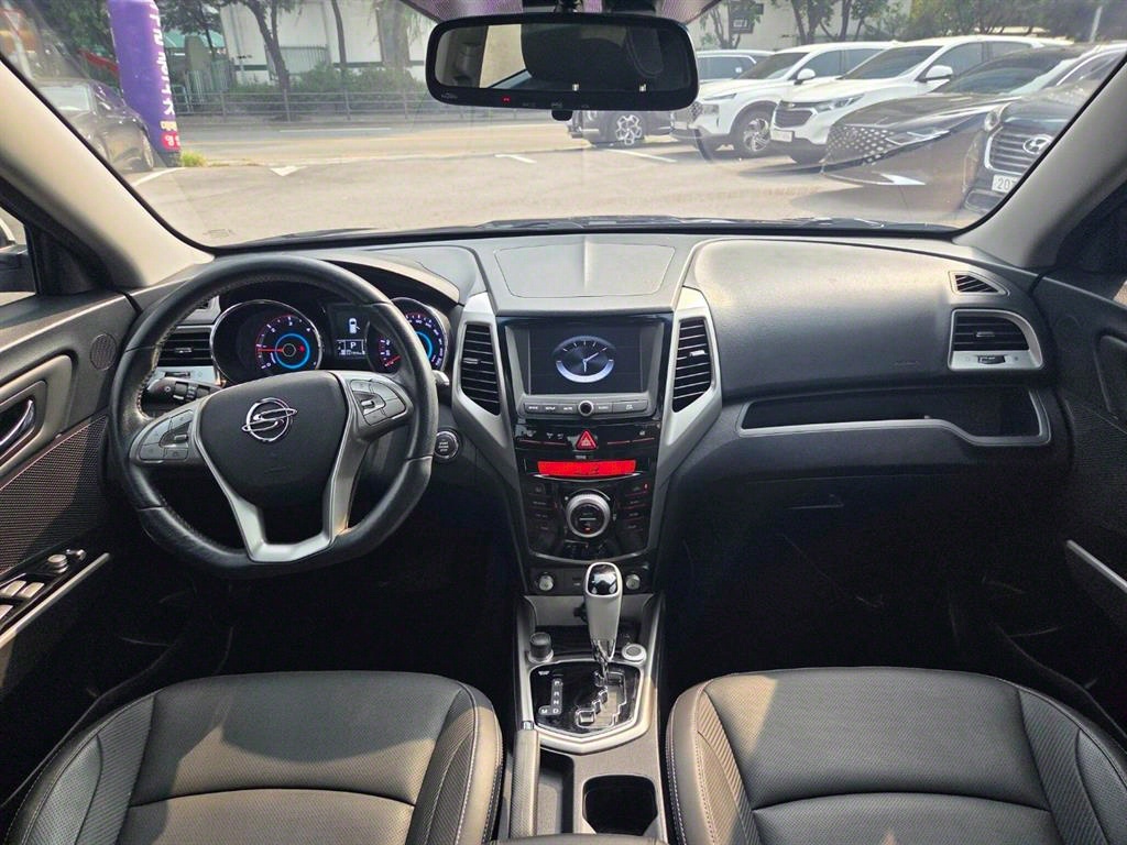 Ssangyong Tivoli - Vista 7