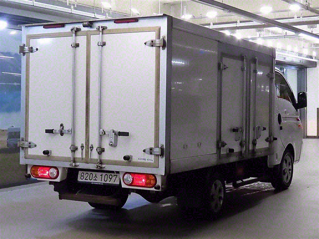 Small Truck Freezer Box(Low Deck) - Vista 4