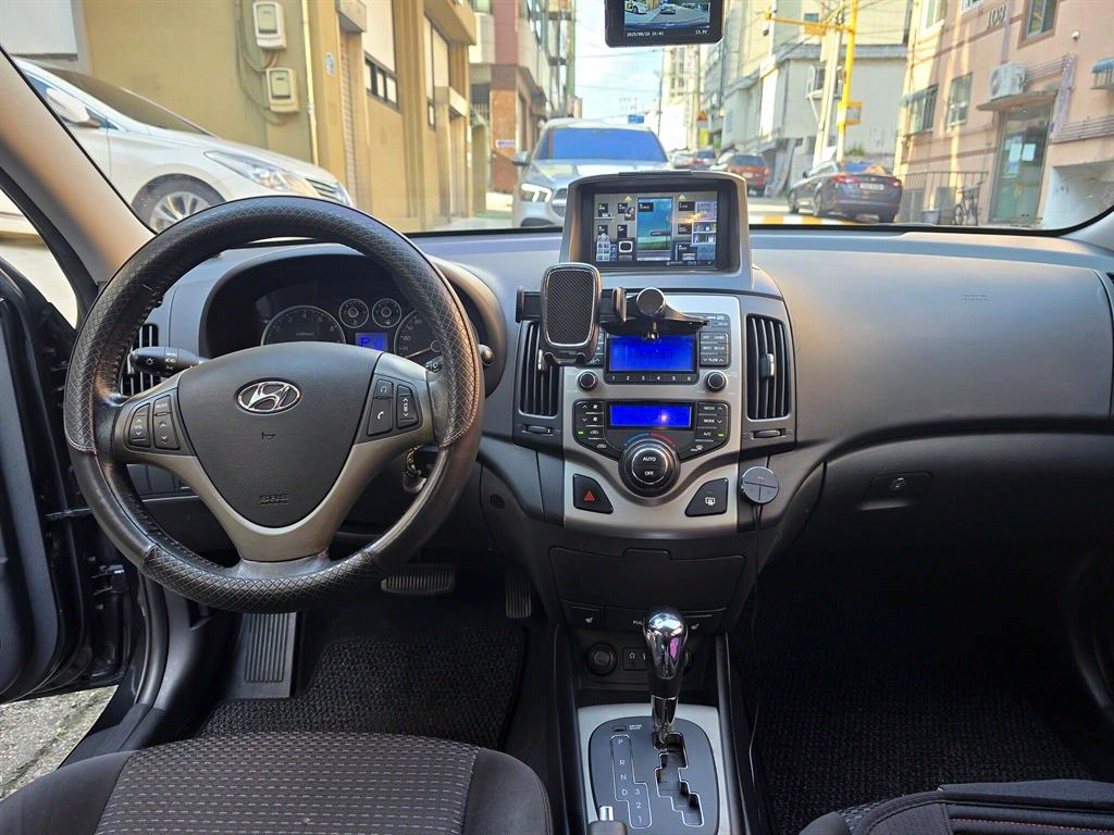 HYUNDAI i30 - Vista 6