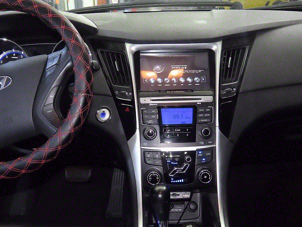 HYUNDAI Sonata - Vista 11
