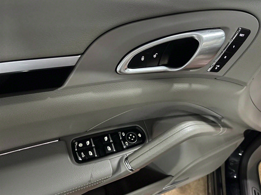 Porsche Cayenne - Vista 10