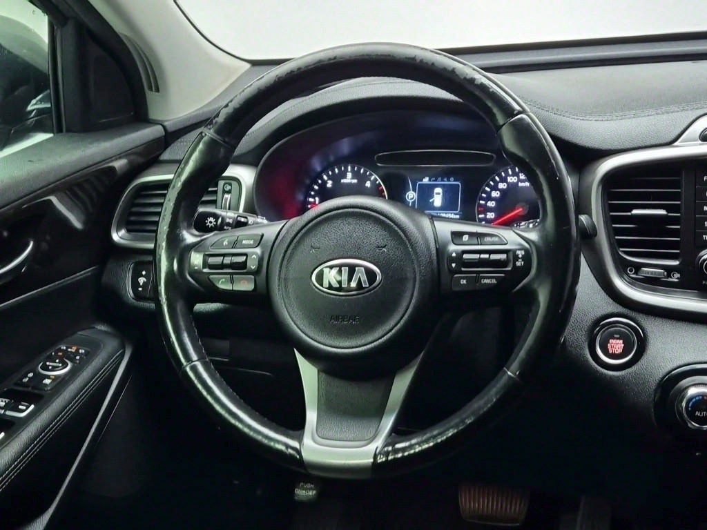 KIA Sorento - Vista 9