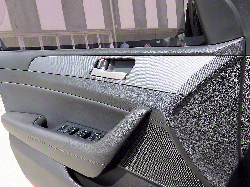 HYUNDAI Sonata - Vista 11