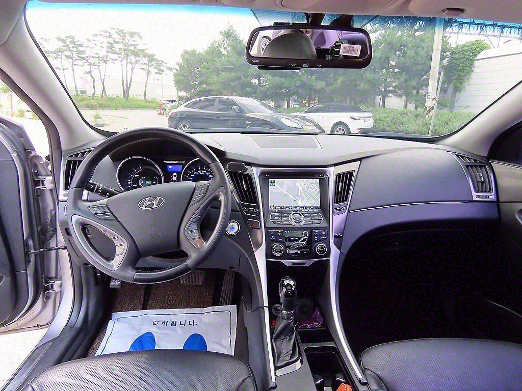 HYUNDAI Sonata - Vista 7