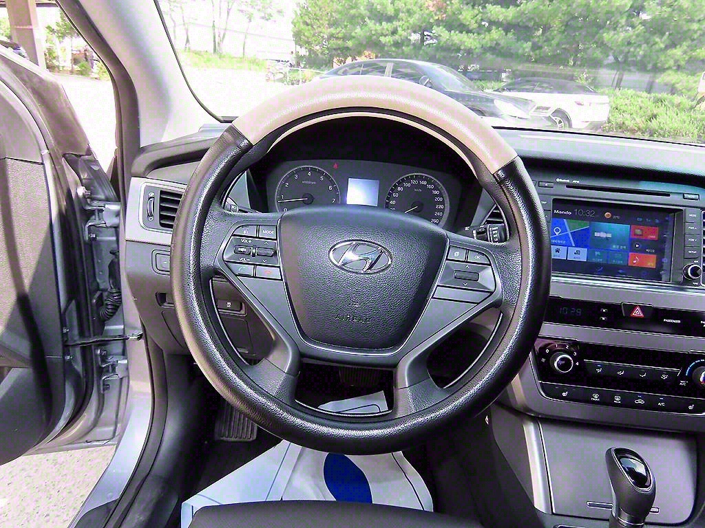 HYUNDAI Sonata - Vista 8