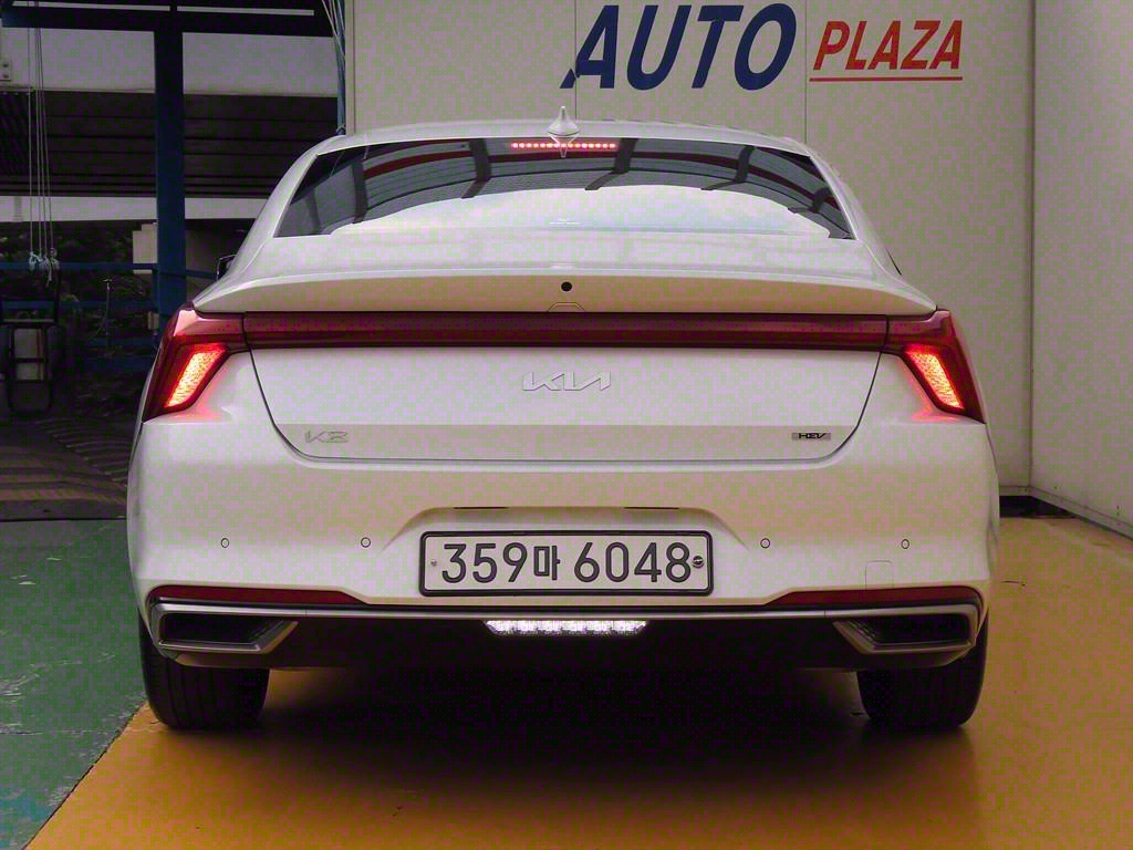 KIA K8 - Vista 4