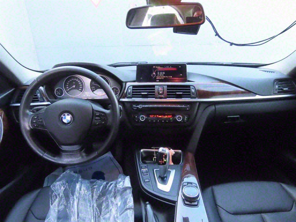 BMW 3 series 2014 Negro - Importación desde Corea - HF Imports Iquique - Foto 8