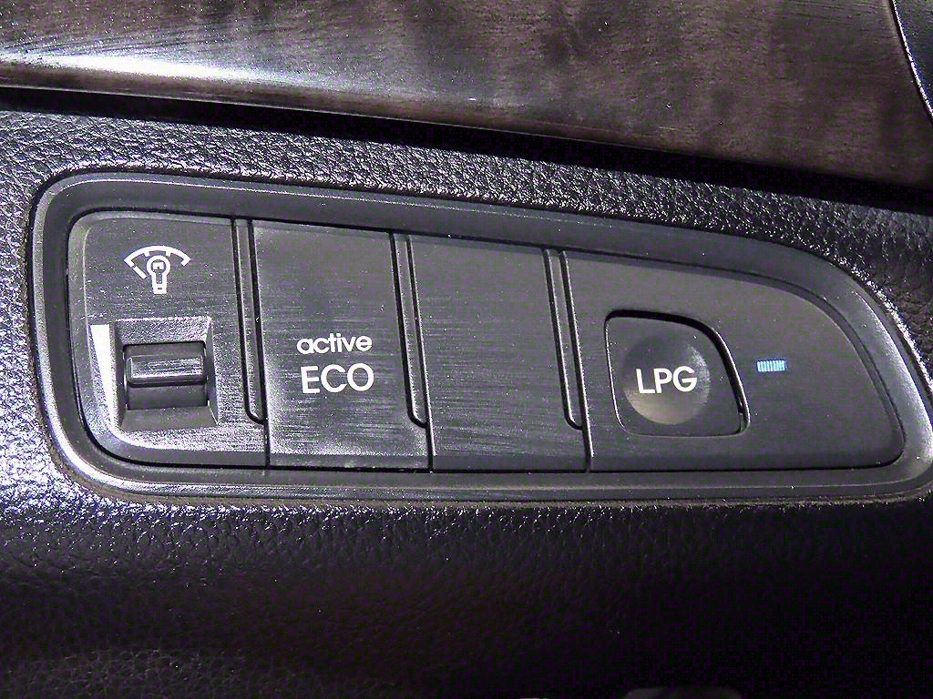 HYUNDAI Grandeur 2011 Plateado - Importación desde Corea - HF Imports Iquique - Foto 16