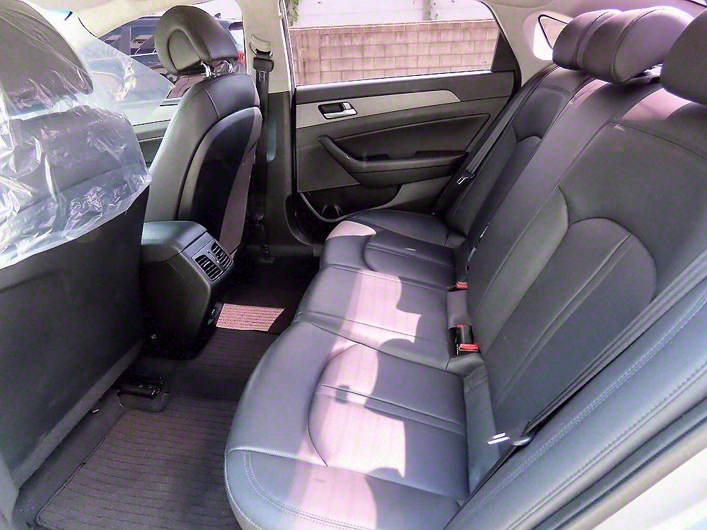 HYUNDAI Sonata - Vista 6