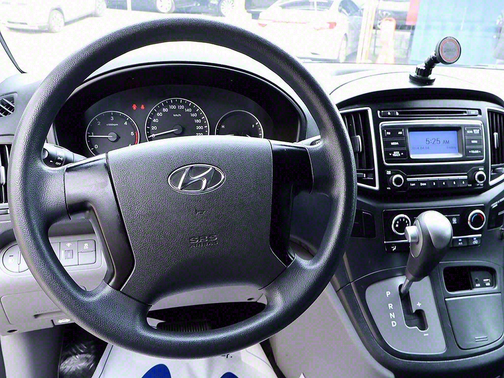 HYUNDAI Starex 2019 Gris - Importación desde Corea - HF Imports Iquique - Foto 7